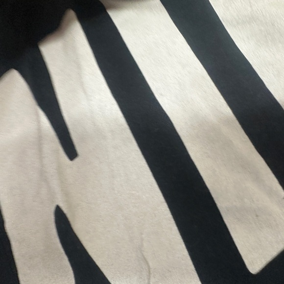 Nike Logo Tshirt - Picture 3 of 6